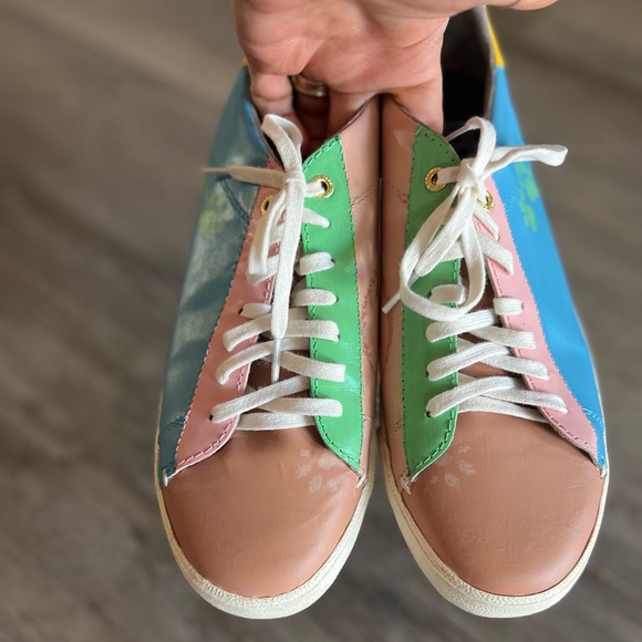 Unique Cole Haan leather Sneaker with Paw Prints. Women’s size 8 - Picture 8 of 13